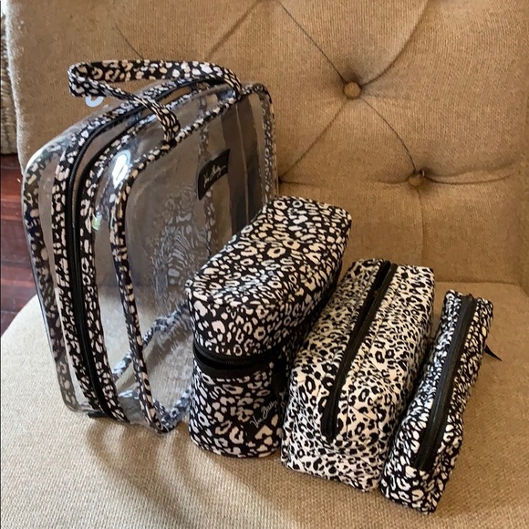 Vera Bradley Handbags - 4 piece Vera Bradley Cosmetics & Lunch Bag Set